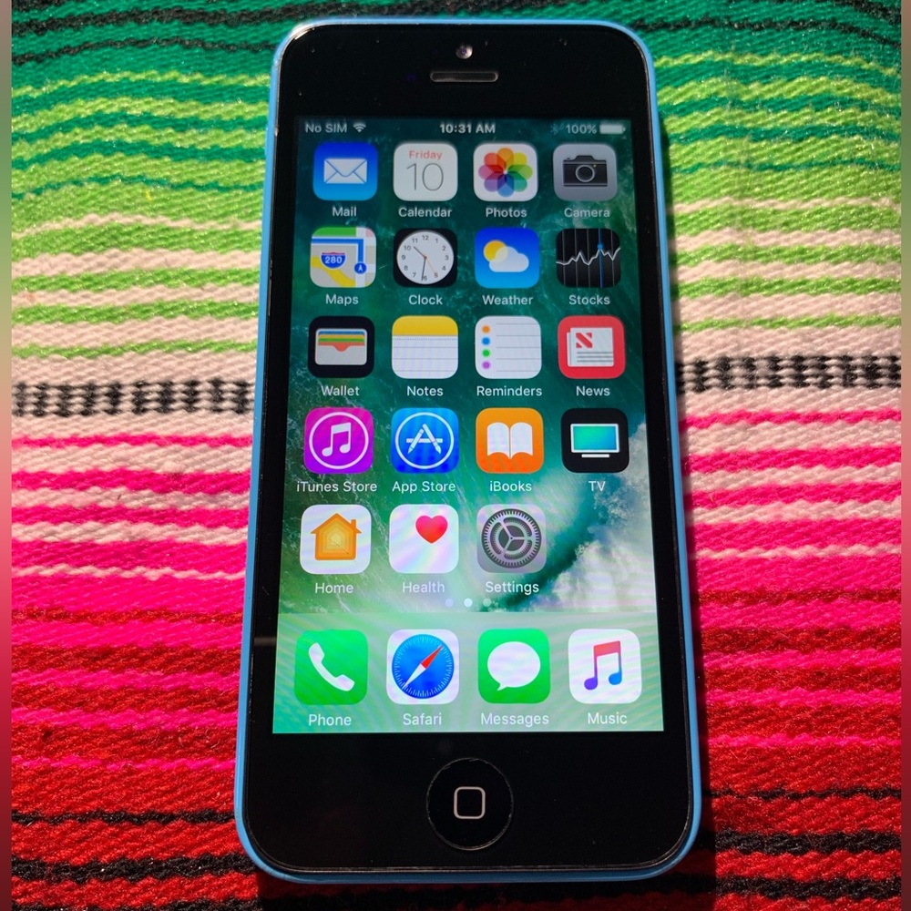 Apple iPhone 5c - Clean 5.23gb - Verizon -Can be converted to iPod touch